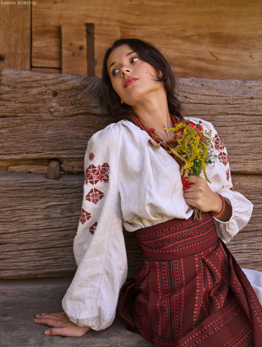 Girls in Slavic costumes in Dodoma