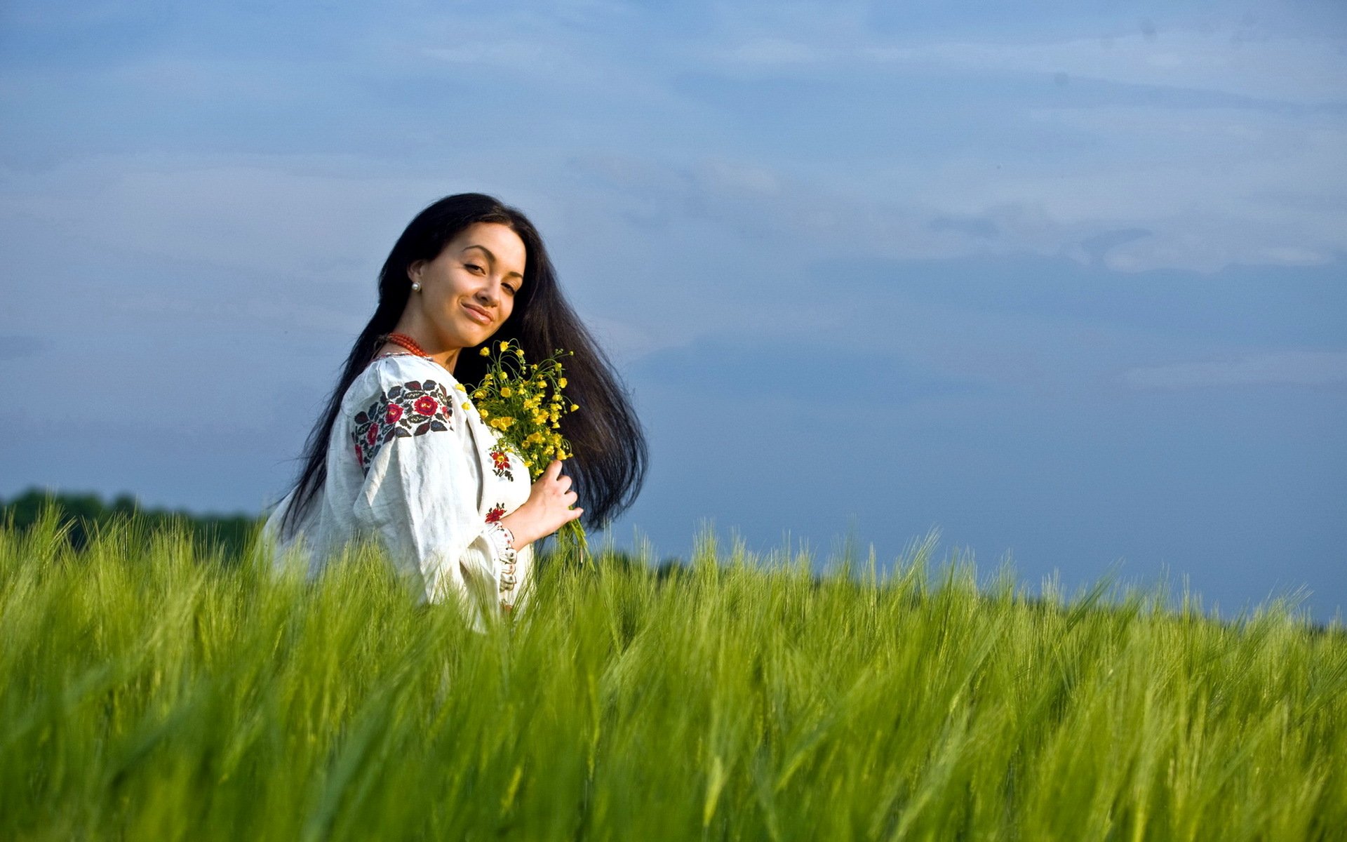 Girls in Slavic costumes in Dodoma