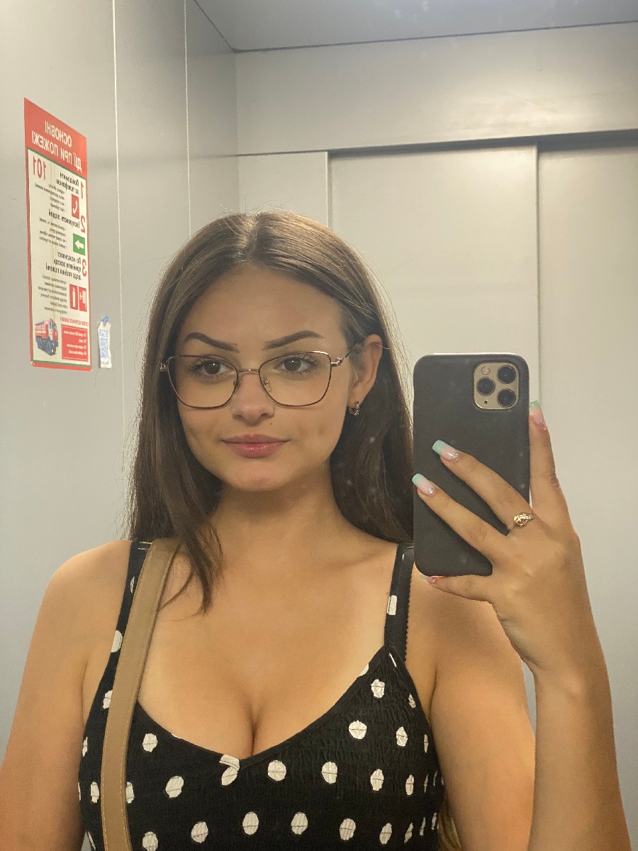 Sexy model Stacy in Dodoma